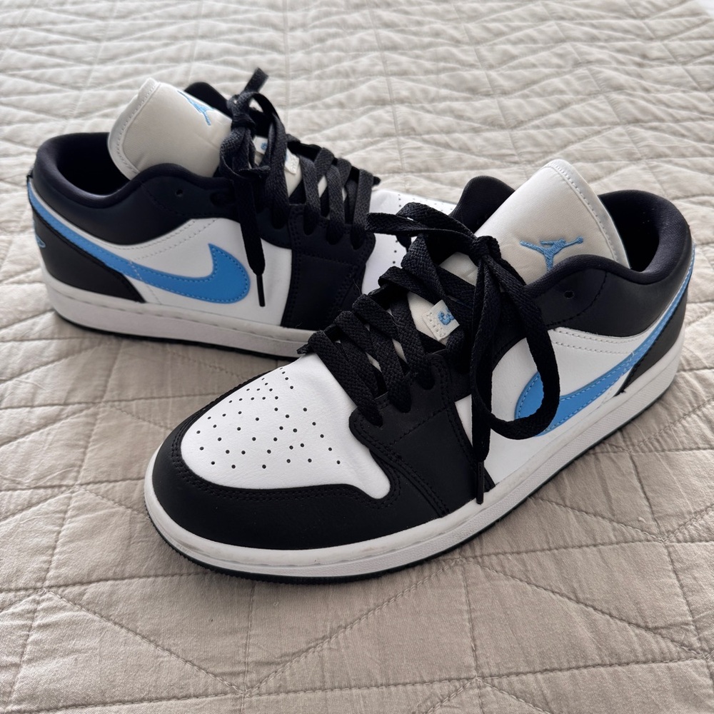 Nike Air Jordan 1 Low Sneakers